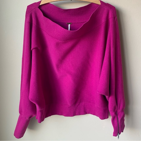 Free People off shoulder dolman zip sleeve sweater magenta - Picture 8 of 8